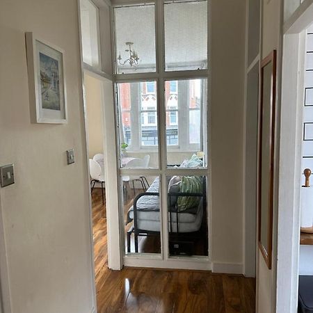 Apartment Lavender Hill London Exterior photo